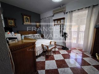 Casa adosada en venta en Lucena