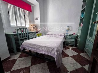 Casa adosada en venta en Lucena