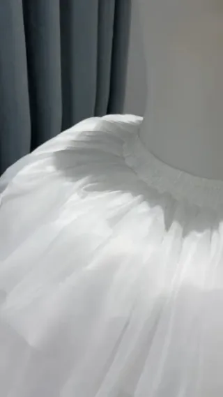 Cancán de fallera a estrenar volúmen cintura