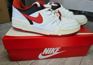 Nike Bambas Talla 40 Rojas y Blancas