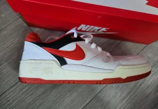 Nike Bambas Talla 40 Rojas y Blancas