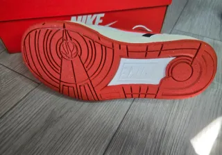 Nike Bambas Talla 40 Rojas y Blancas