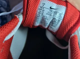 Nike Bambas Talla 40 Rojas y Blancas