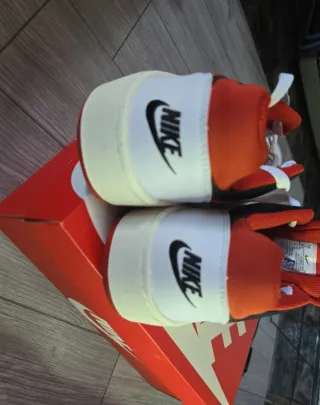 Nike Bambas Talla 40 Rojas y Blancas