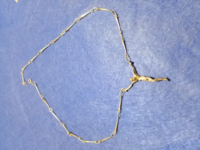 Collar con Cristo en Plata maciza