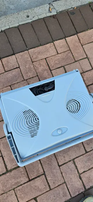 Nevera Portátil Mobicool 12V/220V.