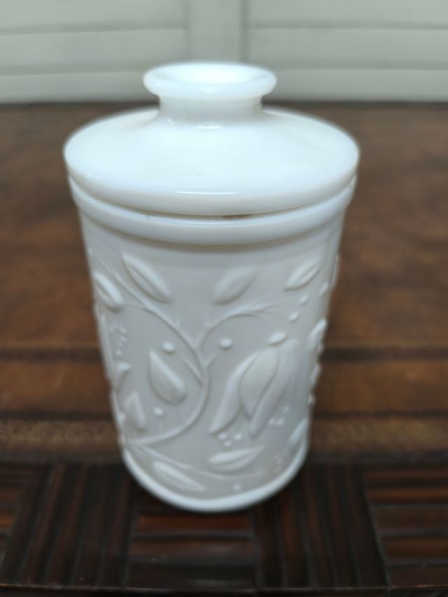 Flacone opalescente con coperchio