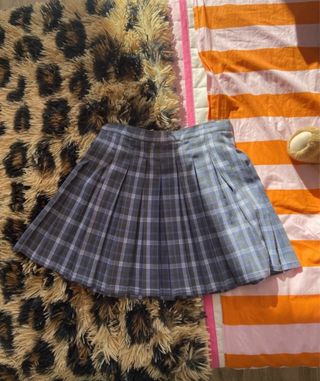 Falda de cuadros azul y gris