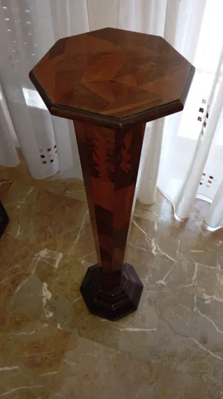 Rinconera Art Decó de Madera