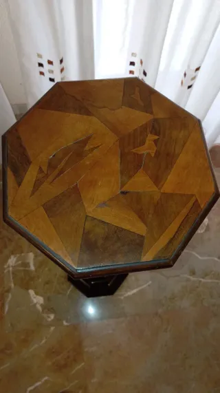 Rinconera Art Decó de Madera