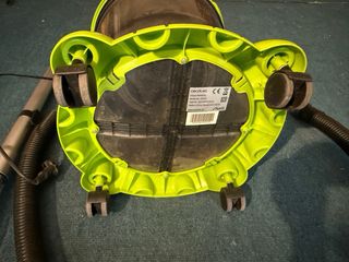 Aspirador Sólidos y Líquidos Conga