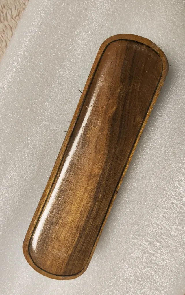 SPAZZOLA DI LEGNO per vestiti