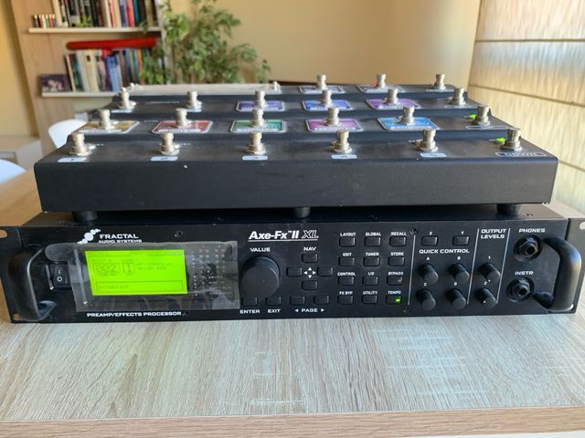 Fractal Axe-Fx II XL + MFC 101 Mk III