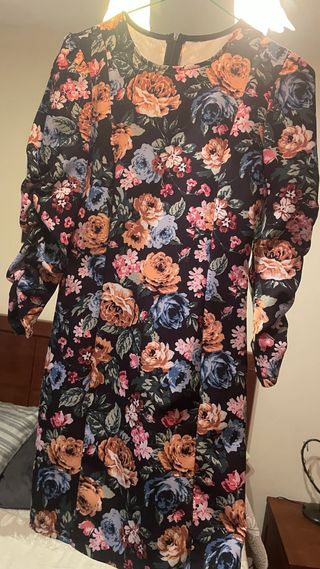 Vestido de flores con mangas gigot