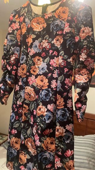 Vestido de flores con mangas gigot