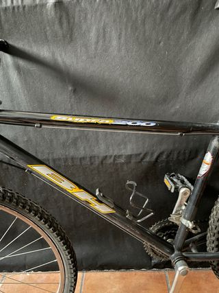 Bicicleta BH Supra 200