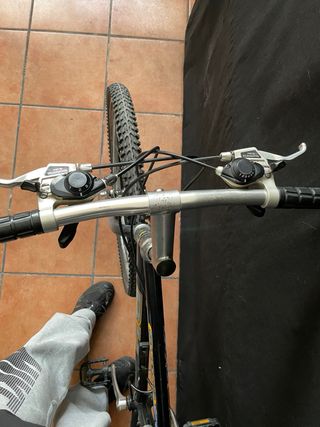Bicicleta BH Supra 200