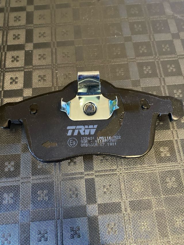 Pastillas de freno GDB 1668 juego de 4.