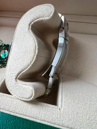 Rolex Datejust 126300 41mm 8/2024 Full Set