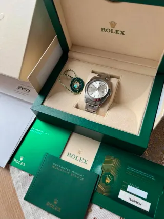 Rolex Datejust 126300 41mm 8/2024 Full Set