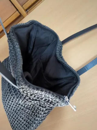 Bolso de rafia negro