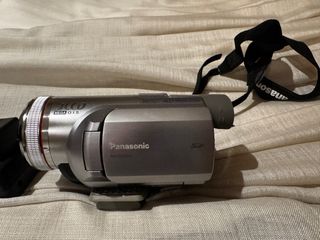 Cámara de vídeo Panasonic NV-GS320
