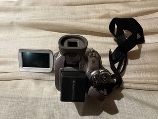 Cámara de vídeo Panasonic NV-GS320