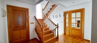 Chalet en alquiler en Paseo de los Puentes - Santa Margarita en Coruña (A)