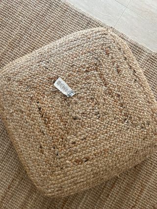 Puf de yute natural beige y marrón