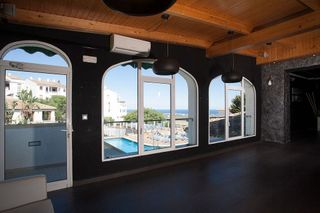 Local comercial en alquiler en Pego