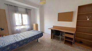 Piso en alquiler en Camino de Ronda - Rosaleda en Granada