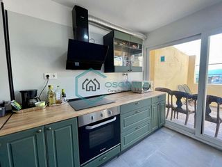 Casa adosada en venta en Lavadores en Vigo