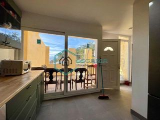 Casa adosada en venta en Lavadores en Vigo