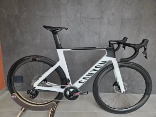 Canyon Aeroad CF SLX AXS Pro NUEVA