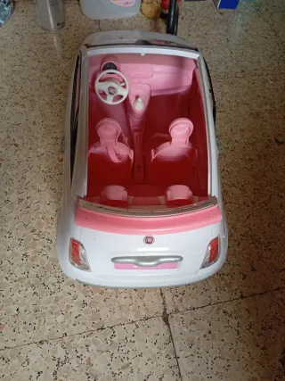 Coche Barbie Fiat 500 Blanco y muñecas barbie