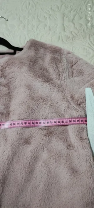 Chaquetón mujer pelo rosa palo, talla única.