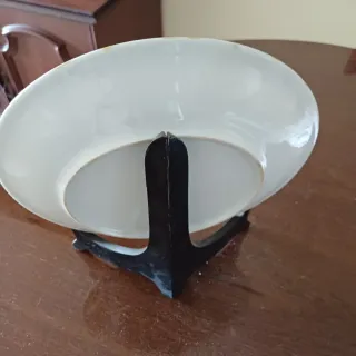 Plato decorativo azul y blanco floral