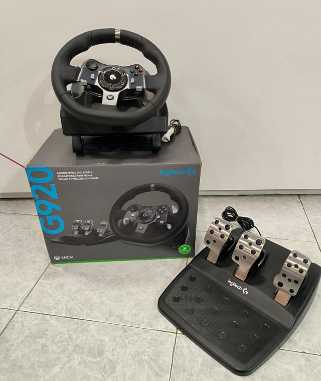 Volante Logitech G920 Xbox con pedali