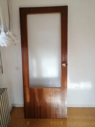 Puerta interior madera con cristal