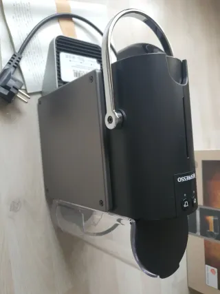 Cafetera Nespresso Pixie