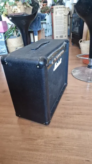 Amplificador Marshall G30R CD