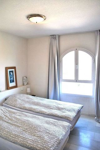 Piso en venta en El Faro de Calaburra - Chaparral en Mijas