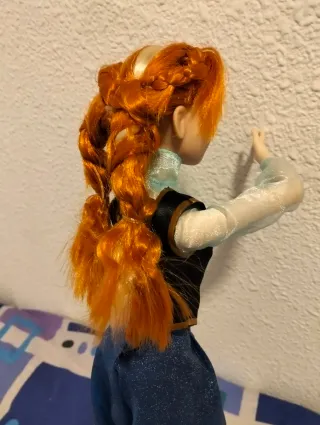 Muñeca Anna Cantarina Frozen