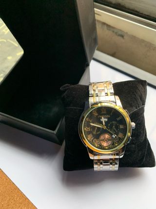 Reloj de pulsera elegante
