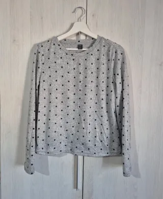 Camiseta SHEIN lunares gris talla M