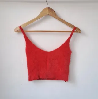 Top peludo rojo
