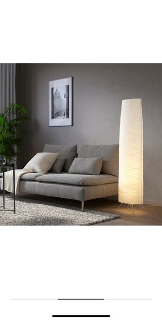 Lámpara de pie de papel Ikea
