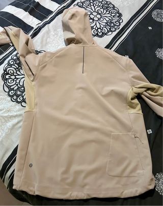 Lululemon Cross Chill Jacket Beige
