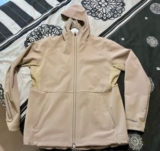 Lululemon Cross Chill Jacket Beige