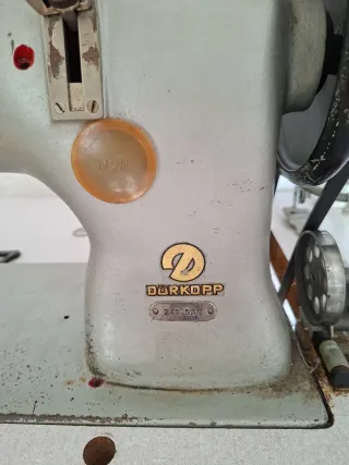 Máquina de coser industrial Dürkopp Adler 245-531